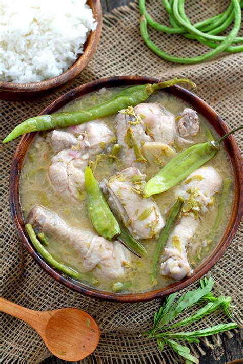 SINAMPALUKANG MANOK (FILIPINO CHICKEN SOUP).